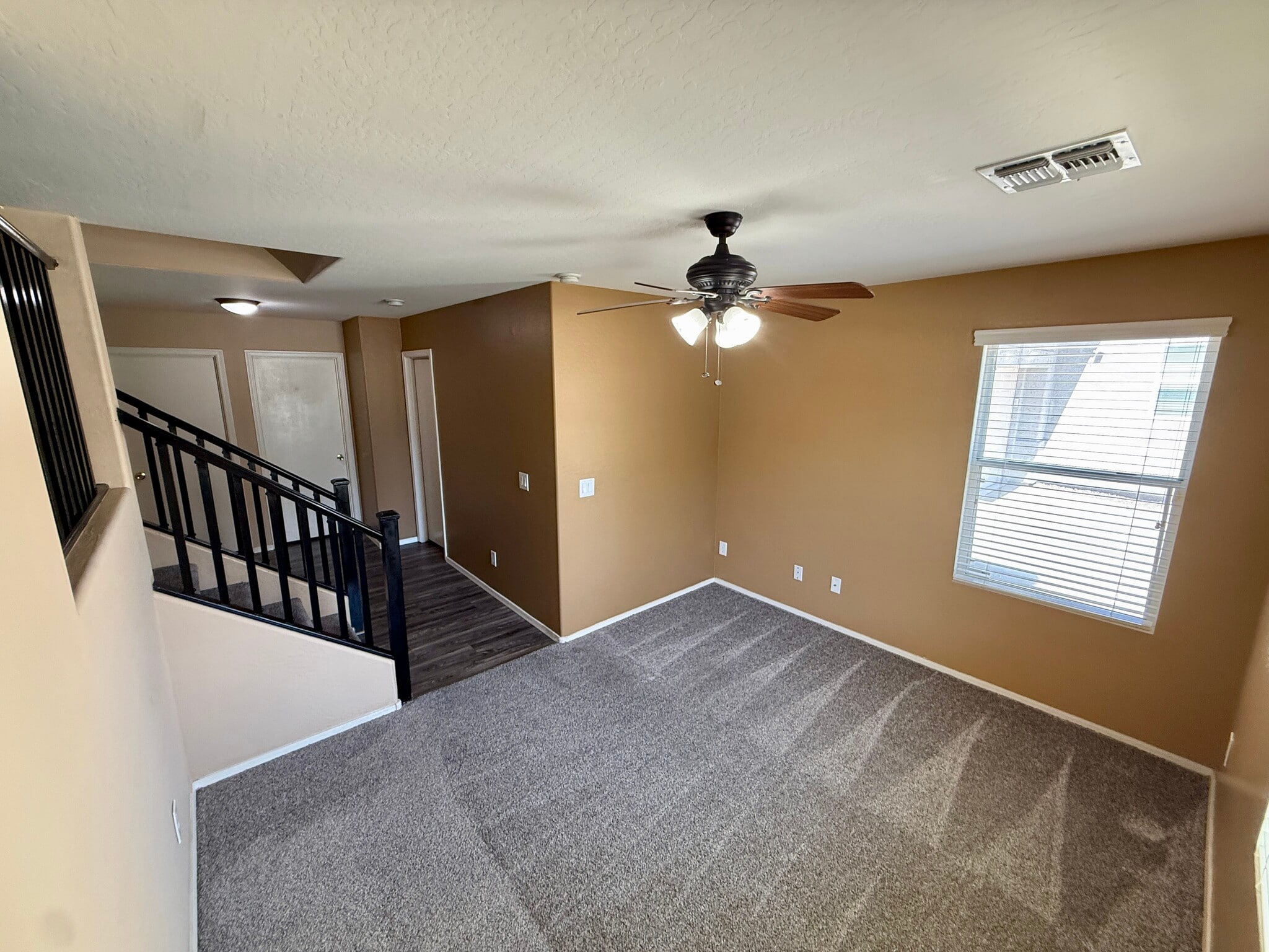 Building Photo - 5220 W Burton Dr