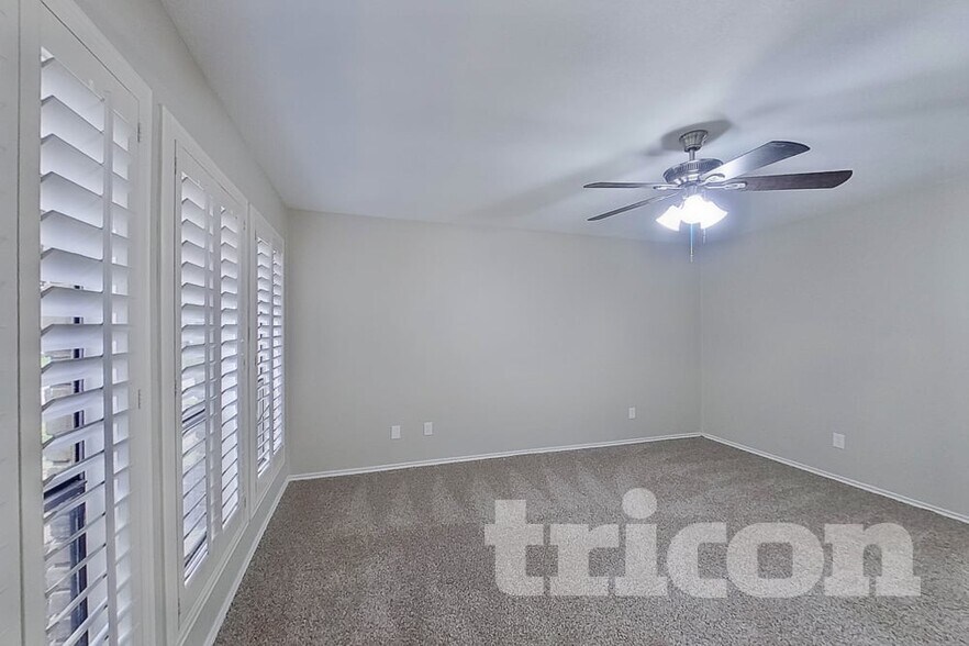 Building Photo - 3201 Chimneyrock Dr