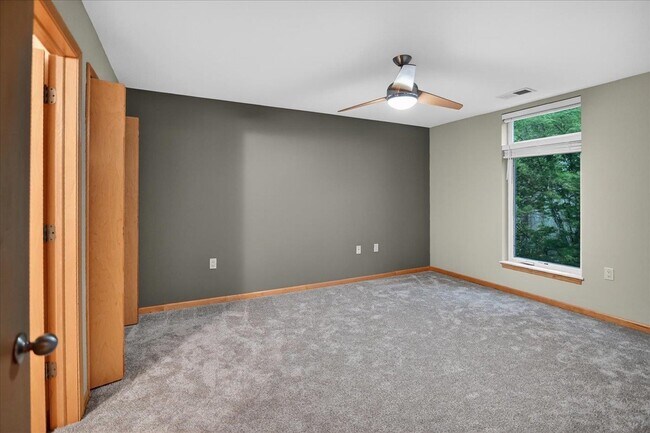 Building Photo - 8206 Starr Grass Dr