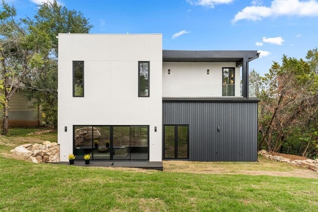 Building Photo - 14707 Little Fox Trail