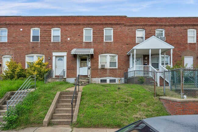 Primary Photo - 1136 Steelton Ave