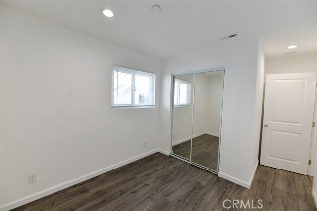 Building Photo - 257 Avenida Victoria