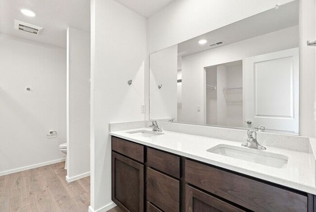 Building Photo - Spacious 5-Bedroom with Loft with 3-Car Garage
