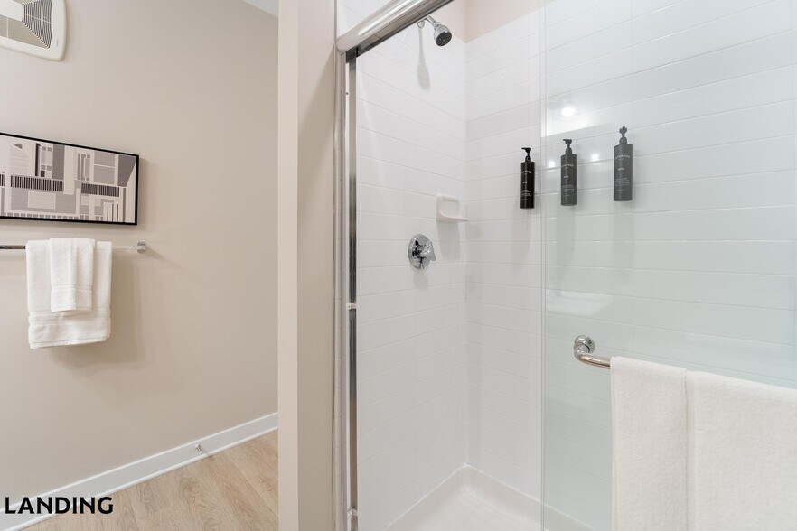 Building Photo - 100 Lexington St