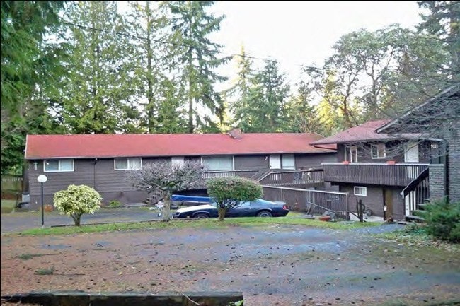 Primary Photo - Stoll Family Apartments