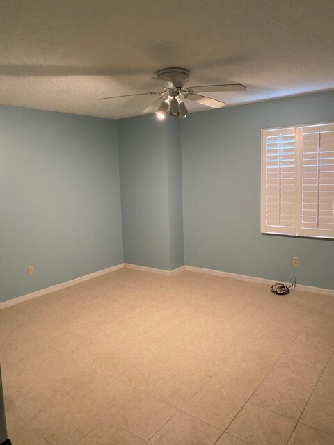 Building Photo - 4285 SE 54th St