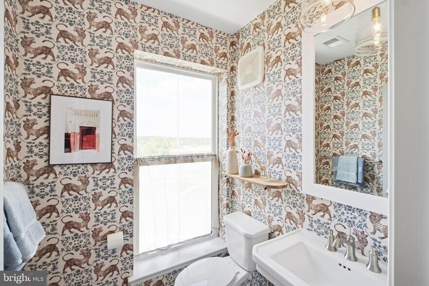 Building Photo - 14954 Deco Cir