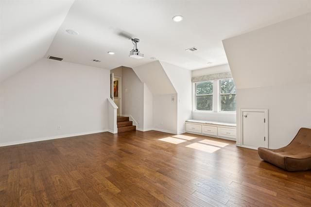 Building Photo - 510 Fox Glen