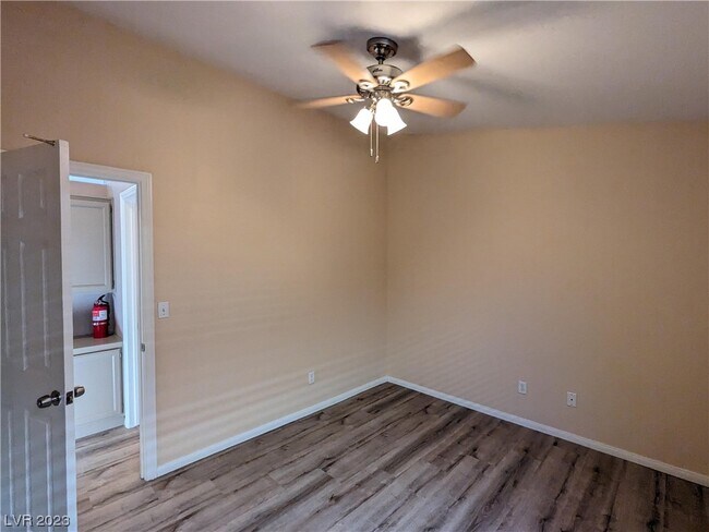 Building Photo - 10500 White Heath Ct