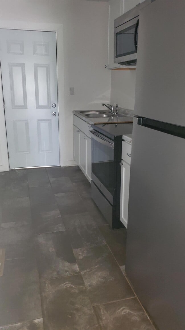 Building Photo - 543 Okaloosa St