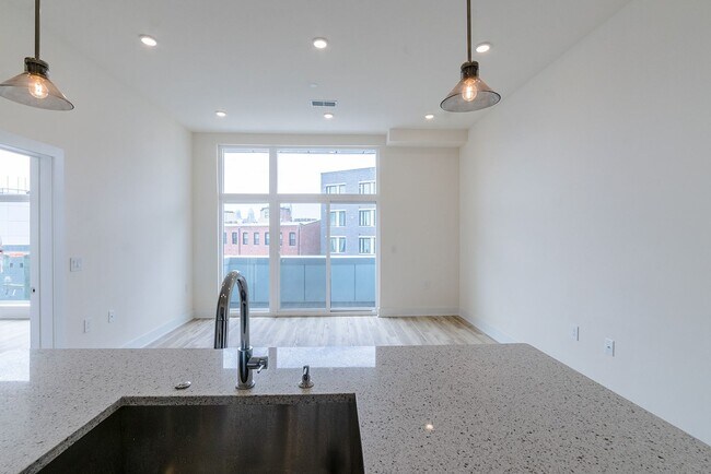 Building Photo - Luxury Northern Liberties Condo