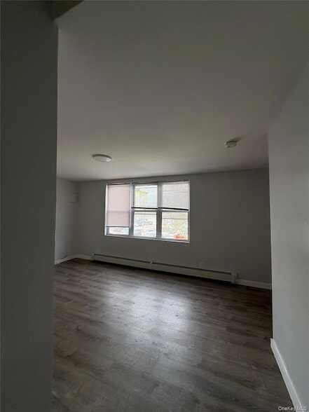 Building Photo - 52-25 Van Dam St