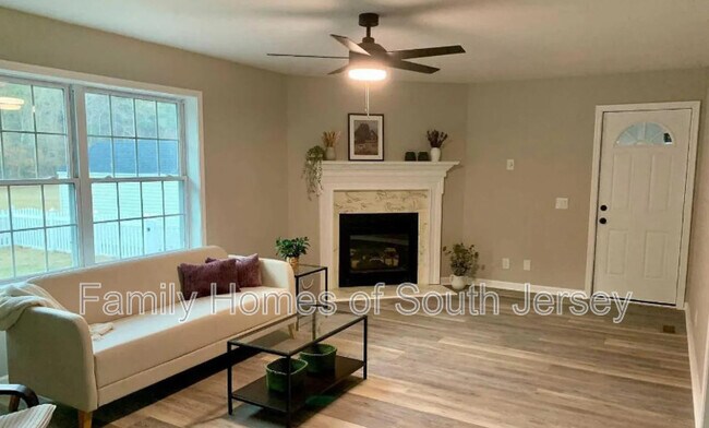 Building Photo - 25900 Country Meadows Dr