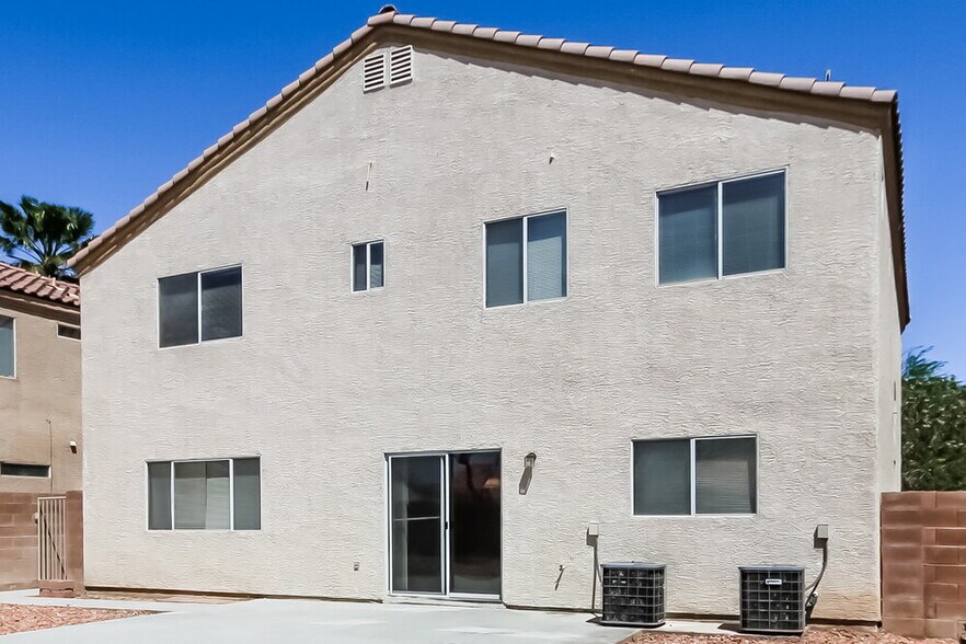 Building Photo - 2109 Royal Antilles Ct