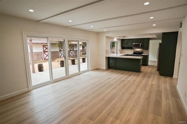 Building Photo - 1925 Parkside Ave