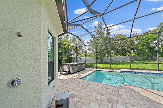 Building Photo - 1037 River Wind Cir