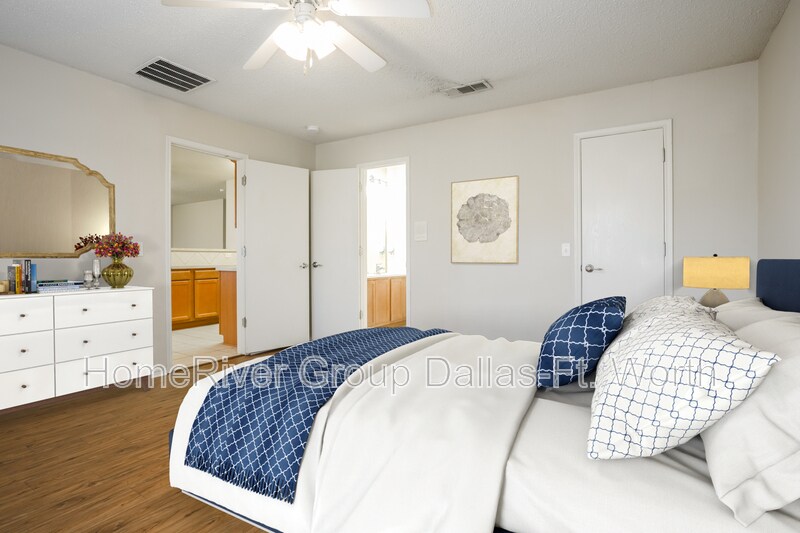 Building Photo - 1611 Waters Edge Dr