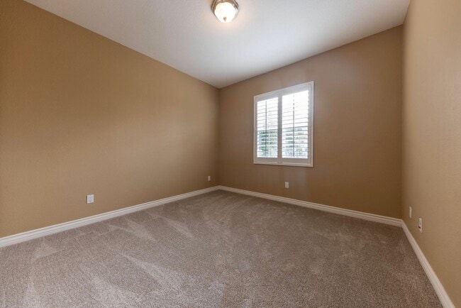 Building Photo - Beautiful 4 Bedroom 4 Bath House with Pool & Spa in Arroyo Vista