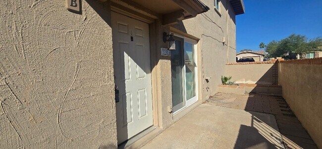 Building Photo - uccdob