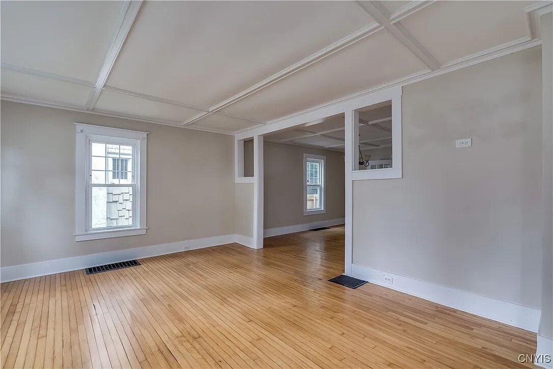 Building Photo - 115 Haley St