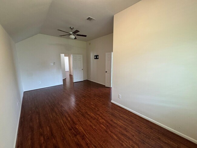 Building Photo - 9907 Rushing Springs Dr