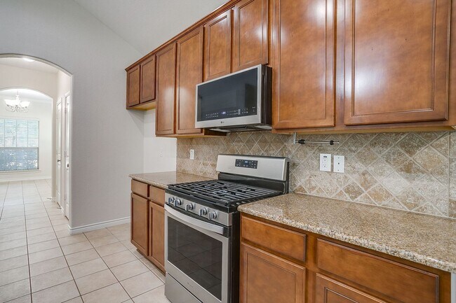 Building Photo - 3801 Weatherstone Dr