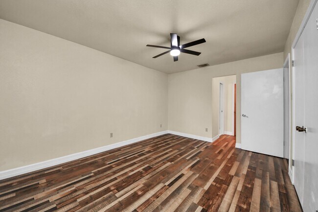 Building Photo - 8407 Kirchner Rd