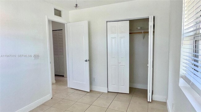 Building Photo - 2099 NW 26th Ave