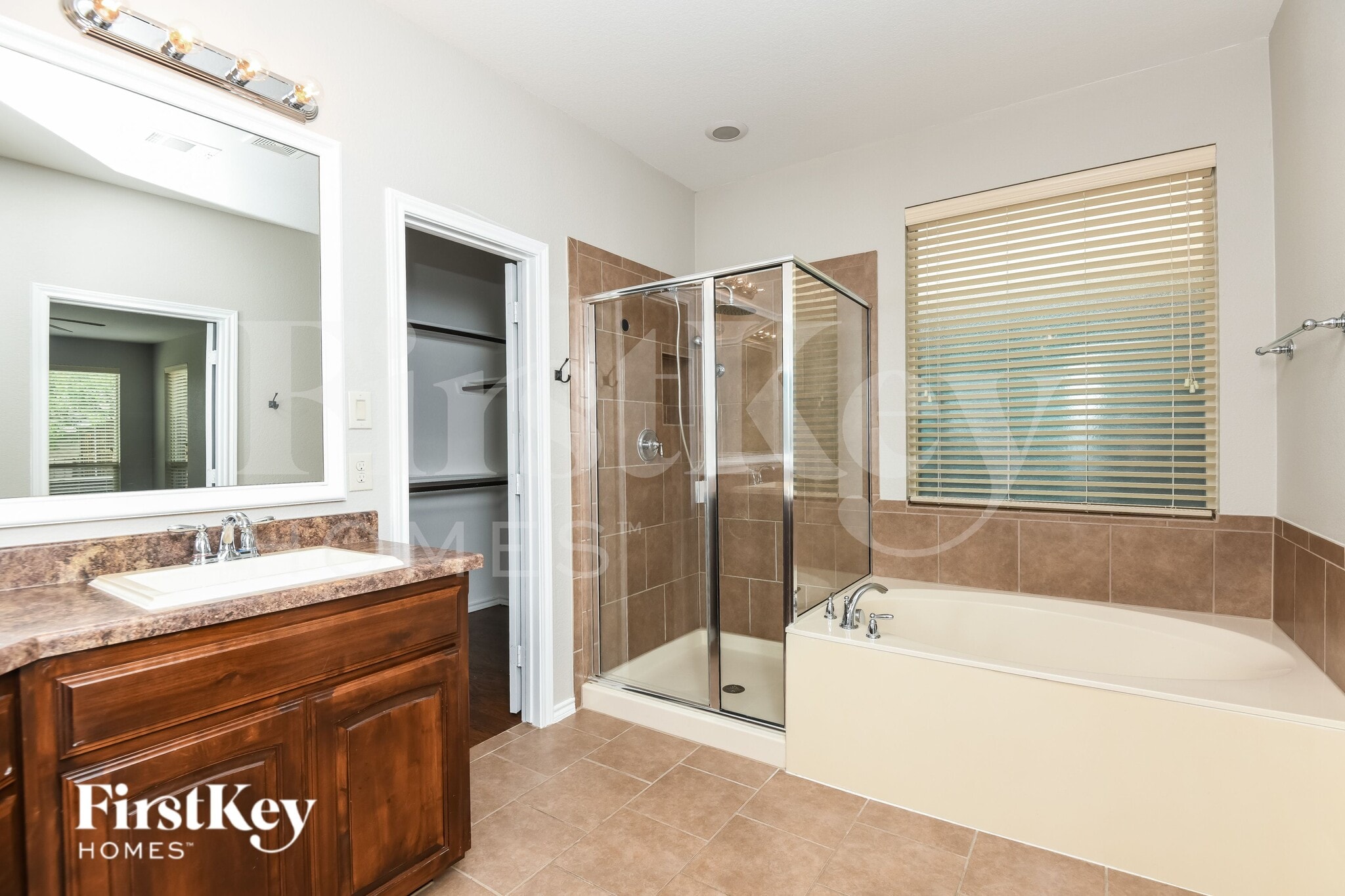 Building Photo - 3017 Beaver Creek Dr