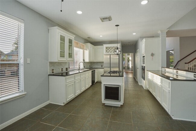 Building Photo - 2302 Marblecrest Ln