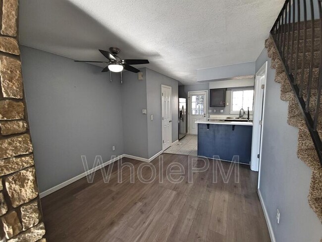 Building Photo - 10922 Bayfield Way