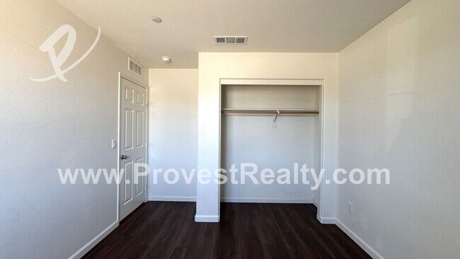 Building Photo - 11377 Bellevue St