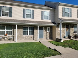 Building Photo - 118 Park Place Cir