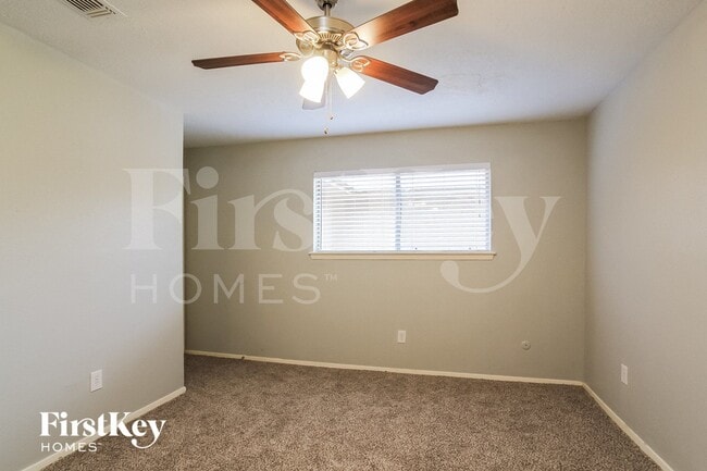 Building Photo - 22514 Parsonsgate Dr