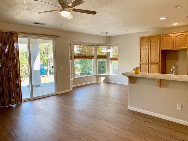Building Photo - Recently Updated! 55+ Senior Living