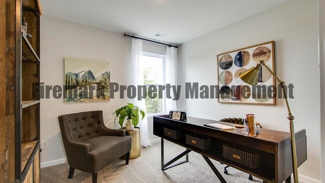 Building Photo - 4 Bedroom, 2.5 Bath and 2 Car Garage in Ha...