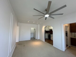 Building Photo - 5135 S Kenwood Ave