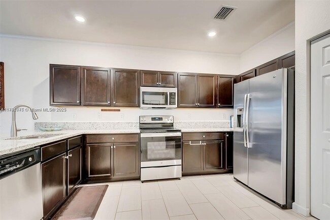 Building Photo - 15073 SW 119th Ln
