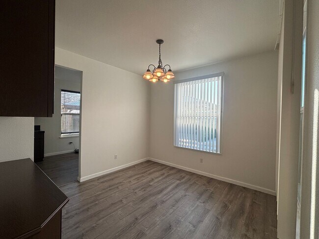 Building Photo - Beautiful 2-Story Home For Rent in Vacaville