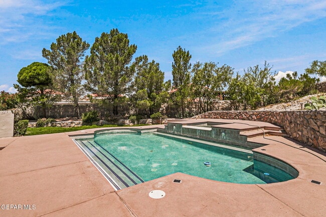 Building Photo - 5601 Burning Tree Dr