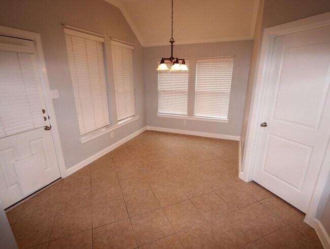 Building Photo - 28238 Daystrom Ln