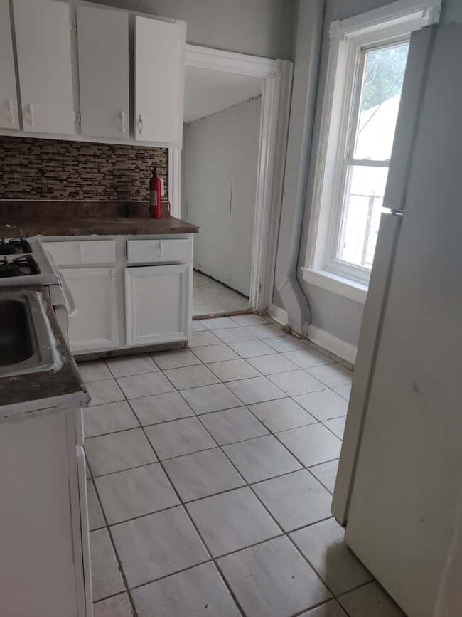 Building Photo - 4322 Otter St