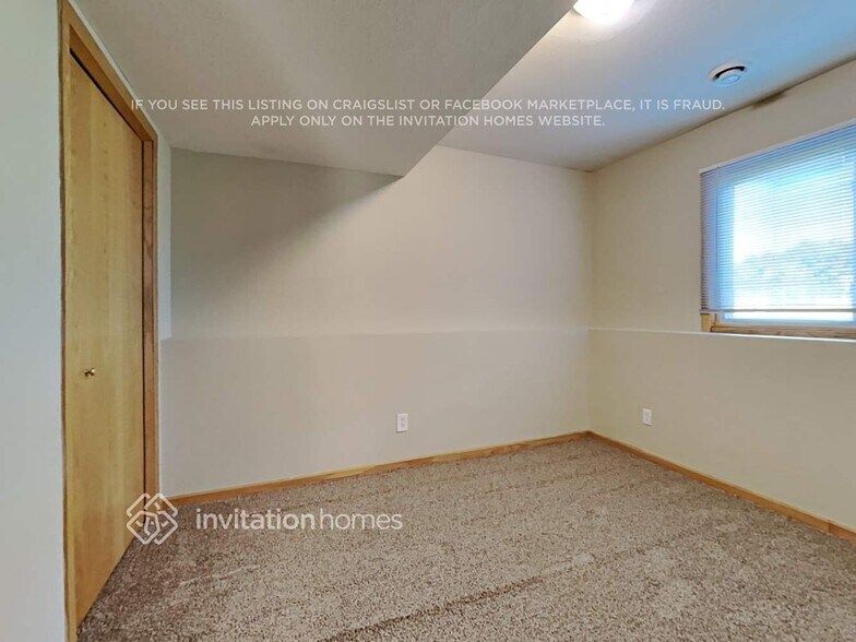 Building Photo - 13155-192 1/2 192 1/2 Ln NW