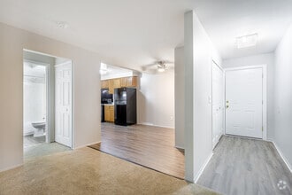 Upgraded gated 1 BR, 1 BA - 744 SF - The Red Lion