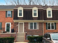 Building Photo - 3726 Ferrara Dr