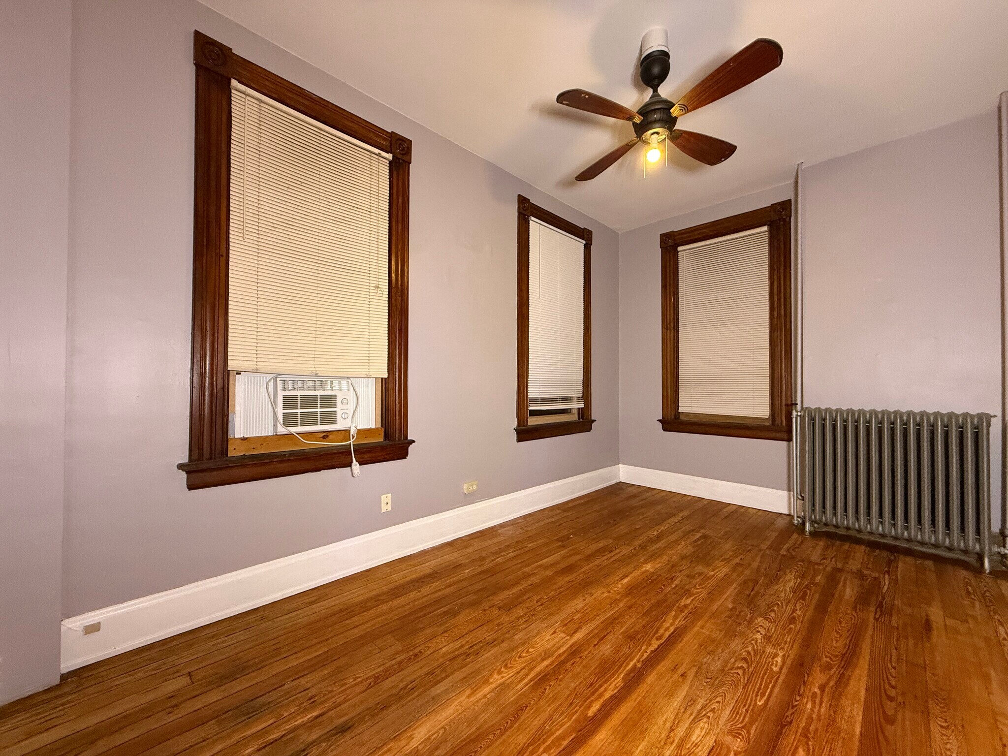 Building Photo - 133 Parker St