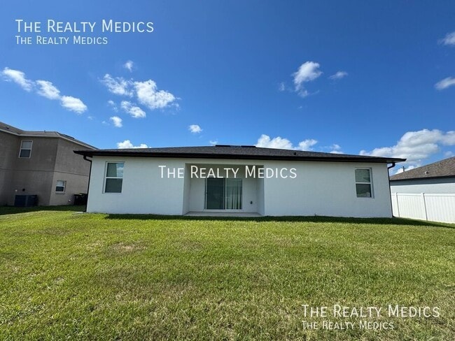 Building Photo - 2226 Rock Dr