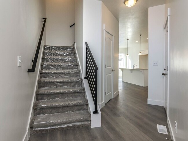 Building Photo - 2299 N 3720 W