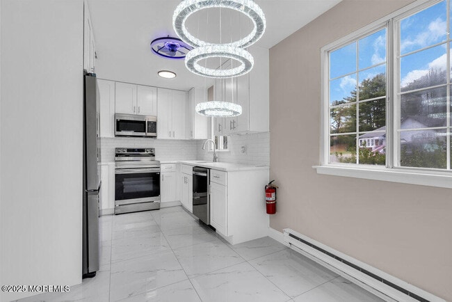 Building Photo - 9A Juniper Ln