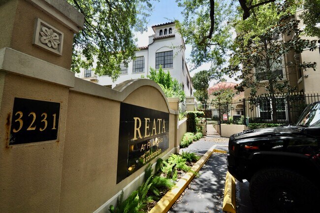 Building Photo - 3231 Allen Pkwy